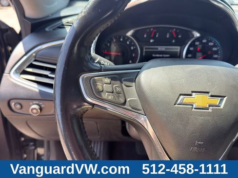 Used 2017 Chevrolet Malibu LT w/ Leather Package FWD image 19