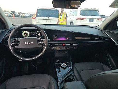 Certified 2026 Kia Seltos LX AWD/4WD image 14