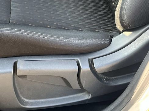 Used 2017 Nissan Rogue S FWD image 28