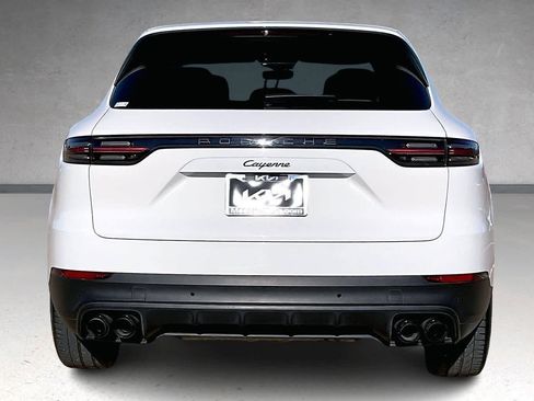 Used 2021 Porsche Cayenne image 5