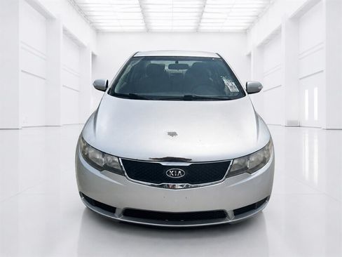 Used 2010 Kia Forte EX FWD image 6