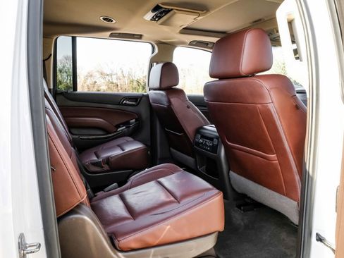 Used 2019 Chevrolet Suburban Premier image 51