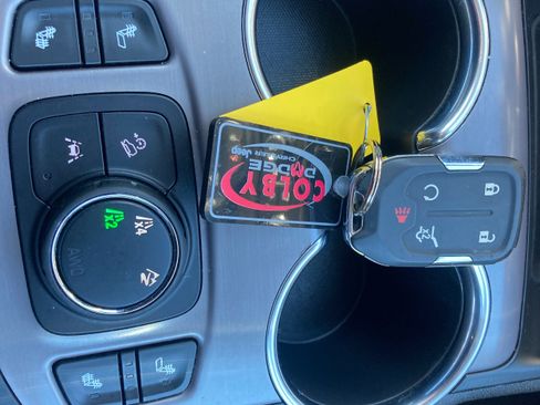 Used 2023 GMC Terrain AT4 image 23