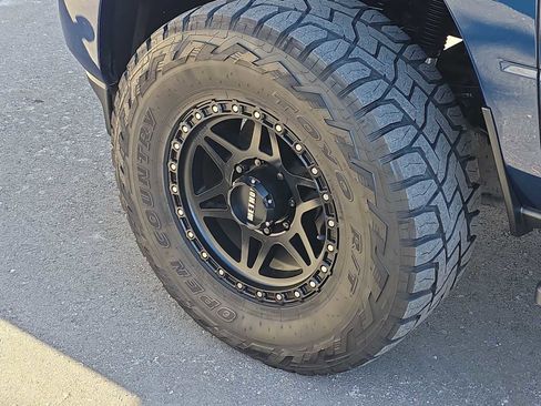 Used 2021 RAM 2500 Big Horn w/ Night Edition image 12