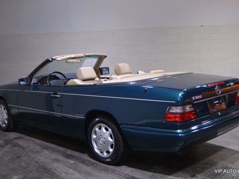 Used 1995 Mercedes-Benz E 320 Convertible image 7
