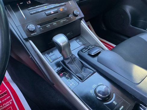 Used 2014 Lexus IS 250 w/ Navigation Package image 33