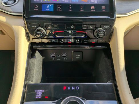 Used 2022 Jeep Grand Cherokee L Limited image 29