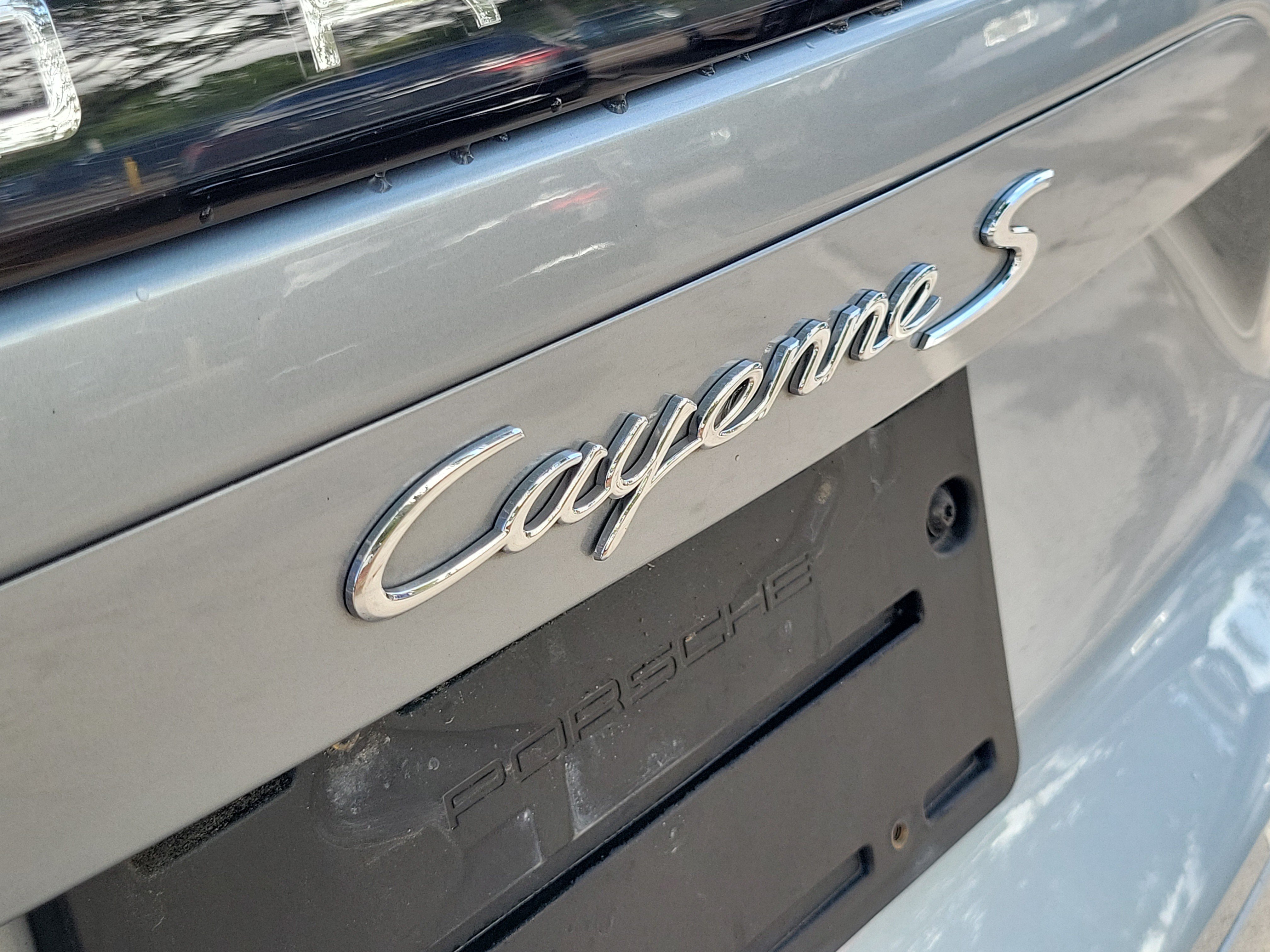 Used 2023 Porsche Cayenne S AWD/4WD image 5