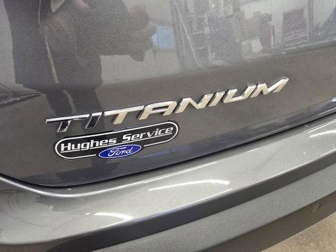 Used 2024 Ford Edge Titanium image 30