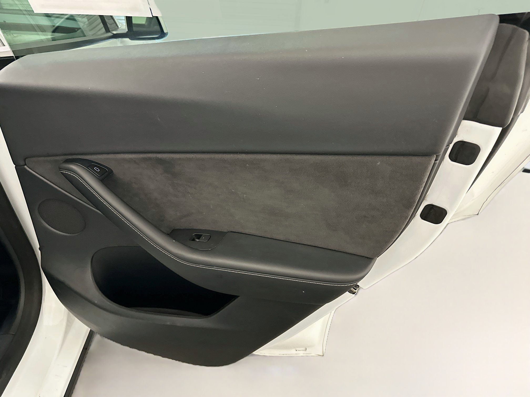 Used 2022 Tesla Model Y Long Range AWD/4WD image 33