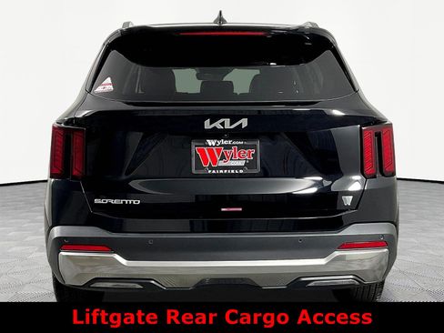 Certified 2026 Kia Sorento S w/ S Panoramic Sunroof Package FWD image 5