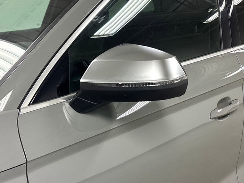 Used 2020 Audi SQ5 Premium Plus w/ Premium Plus Package image 11