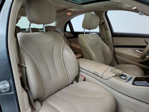 Used 2014 Mercedes-Benz S 550 Sedan image 28