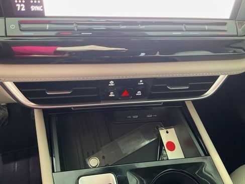 Used 2026 Volkswagen Atlas SE FWD image 16