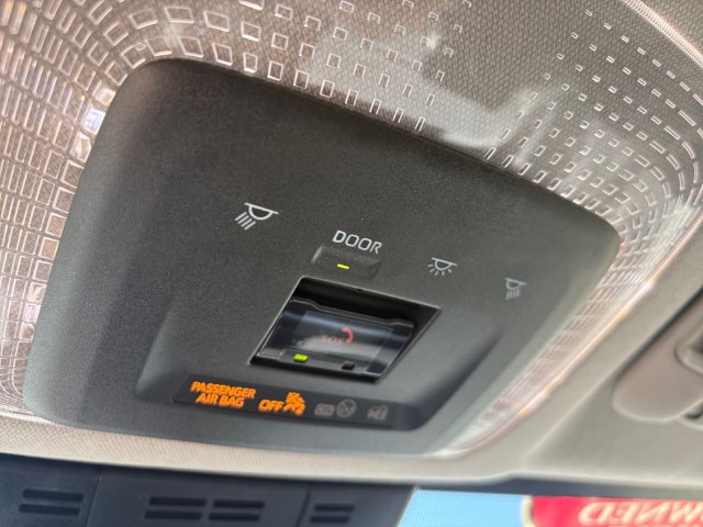 Certified 2024 Toyota Prius LE FWD image 25