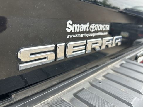 Used 2017 GMC Sierra 1500 Denali w/ Denali Ultimate Package AWD/4WD image 8