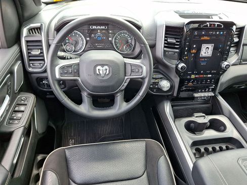 Used 2024 RAM 1500 Laramie AWD/4WD image 21