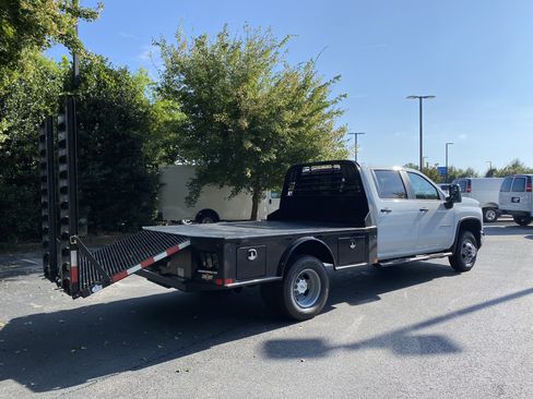 Used 2026 Chevrolet Silverado 3500 W/T w/ WT Convenience Package AWD/4WD image 9
