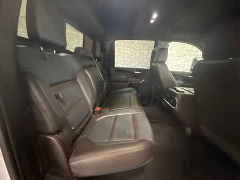 Used 2020 GMC Sierra 3500 Denali w/ Denali Ultimate Package AWD/4WD image 12