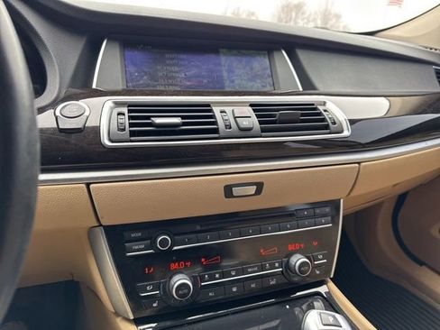 Used 2013 BMW 535i Gran Turismo xDrive image 10
