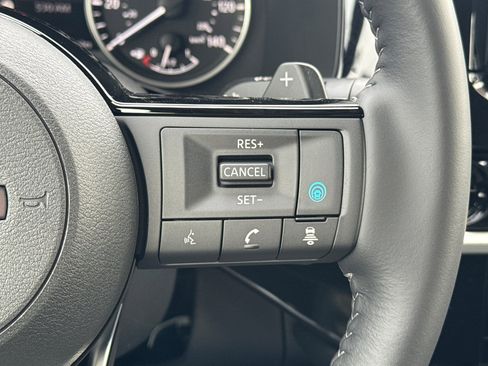 New 2025 Nissan Pathfinder SL image 30