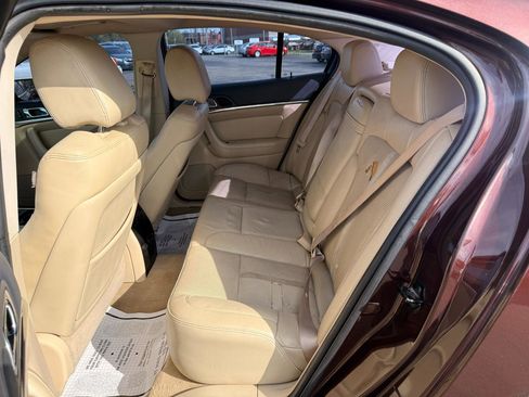 Used 2009 Lincoln MKS image 9