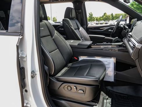 Used 2023 Cadillac Escalade ESV Sport w/ Touring Package AWD/4WD image 46