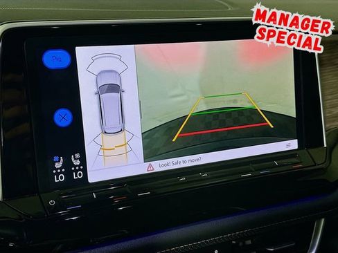 Used 2024 Volkswagen Atlas SEL image 17