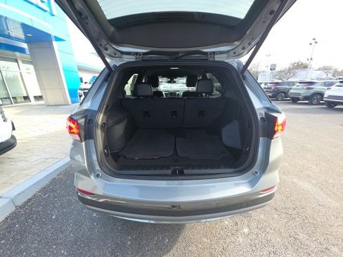 Used 2023 Chevrolet Equinox RS image 30