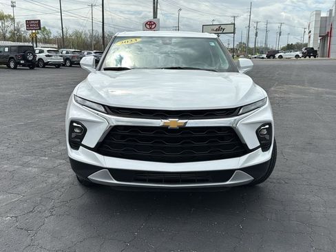 Used 2023 Chevrolet Blazer LT w/ Driver Confidence Package image 2
