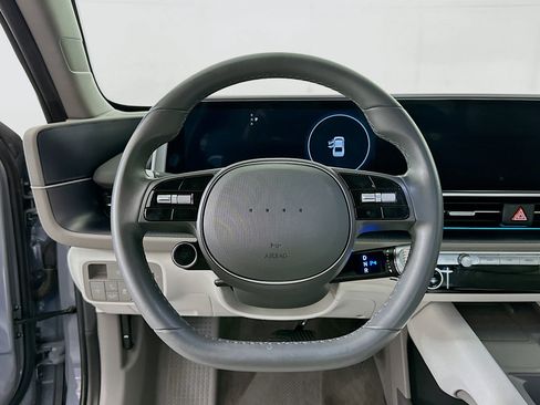 Used 2024 Hyundai Ioniq 6 SEL image 17