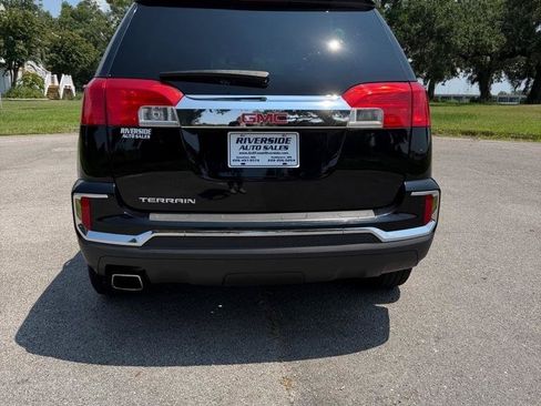 Used 2017 GMC Terrain SLE w/ Convenience Package FWD image 4