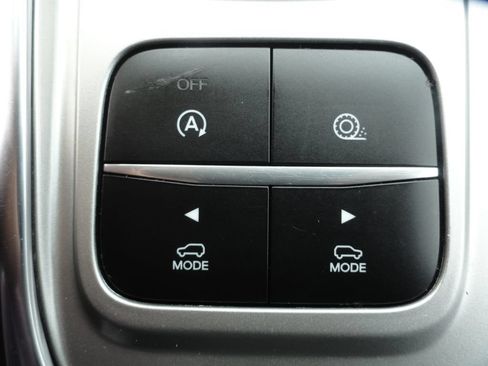 Used 2021 Ford Explorer Limited w/ Equipment Group 301A RWD image 40