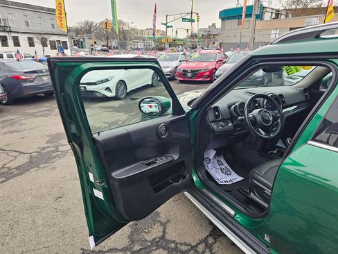 Used 2020 MINI Cooper Countryman image 9