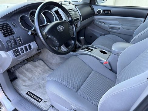 Used 2011 Toyota Tacoma PreRunner w/ TRD Sport Pkg w/JBL Audio image 11