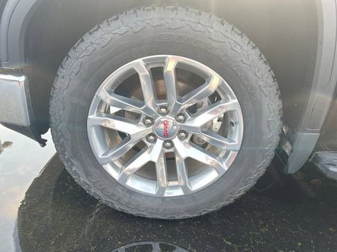 Used 2022 GMC Sierra 1500 SLT w/ SLT Convenience Package AWD/4WD image 30