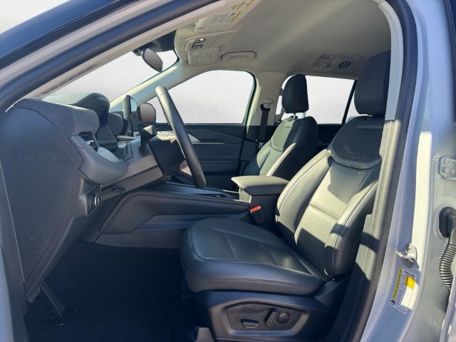 Used 2026 Ford Explorer Active w/ Active Comfort Package AWD/4WD image 9