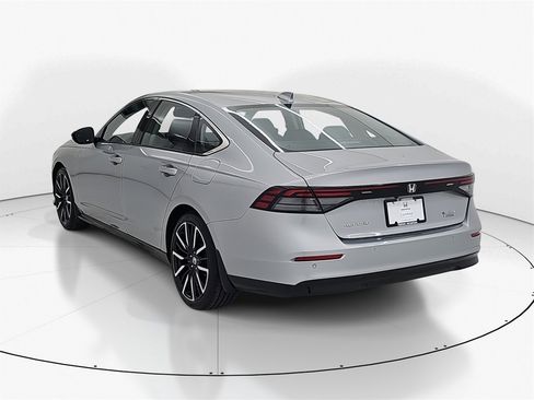 Used 2023 Honda Accord Touring image 8