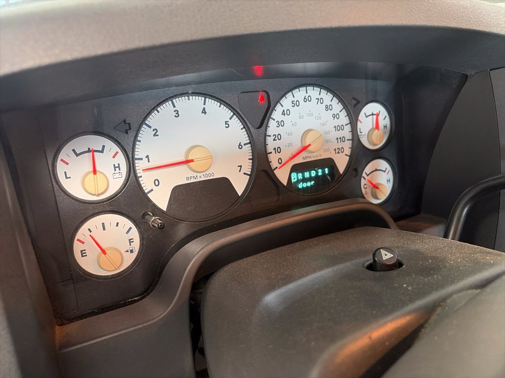 Used 2007 Dodge Ram 1500 Truck SLT RWD image 4