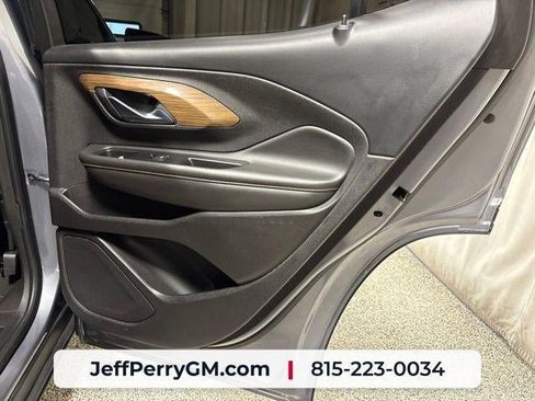 Used 2018 GMC Terrain SLE FWD image 23