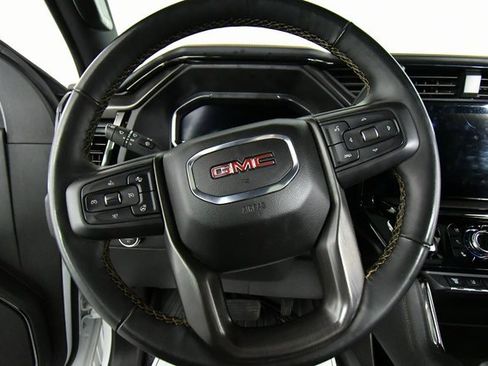 Used 2025 GMC Sierra 2500 AT4 w/ AT4 Premium Plus Package image 2