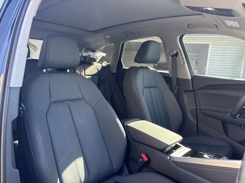 New 2025 Audi Q5 Premium image 16