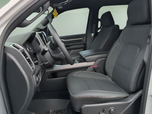 Used 2025 RAM 1500 Big Horn AWD/4WD image 10