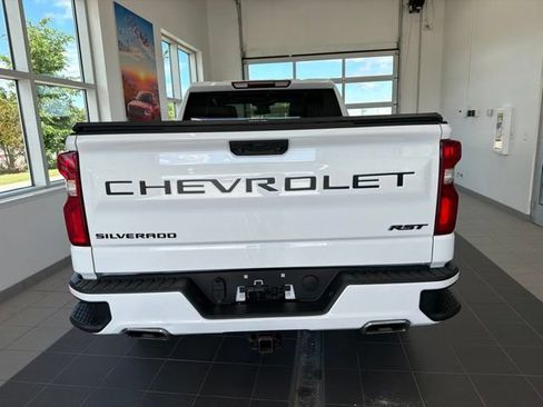 Used 2024 Chevrolet Silverado 1500 RST AWD/4WD image 4