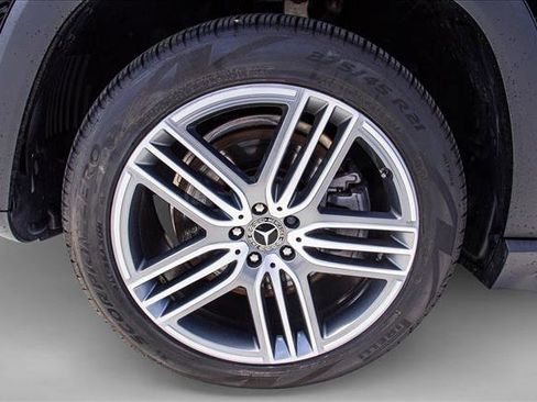 Certified 2022 Mercedes-Benz GLS 450 4MATIC image 9