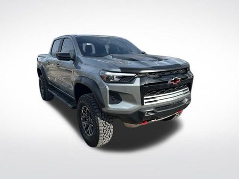 Used 2024 Chevrolet Colorado ZR2 w/ ZR2 Convenience Package III image 8