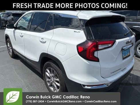 Used 2024 GMC Terrain SLT AWD/4WD image 2
