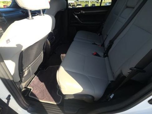 Used 2023 Lexus GX 460 w/ Black Line Special Edition AWD/4WD image 18