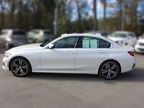 Used 2021 BMW 330i Sedan w/ Premium Package image 5