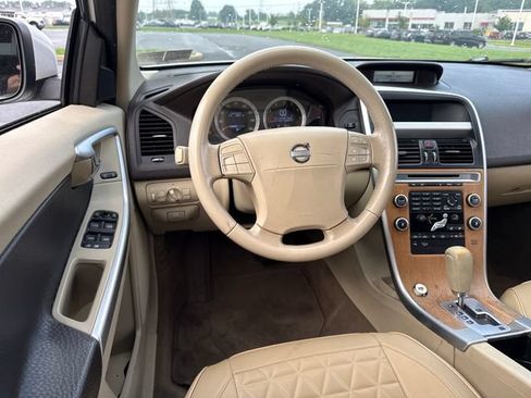 Used 2010 Volvo XC60 T6 AWD/4WD image 21